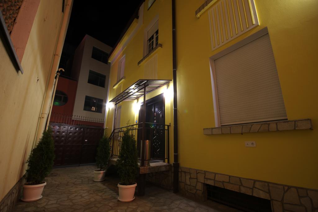 Guest House "The House" Топ Център Габрово Extérieur photo